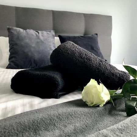 Apartment Klobucka Варшава Экстерьер фото